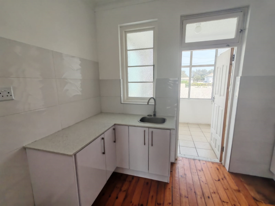 To Let 2 Bedroom Property for Rent in Summerstrand Eastern Cape